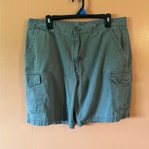 Croft & Barrow Men’s Cargo Shorts Faded Green 100% Cotton Size 36